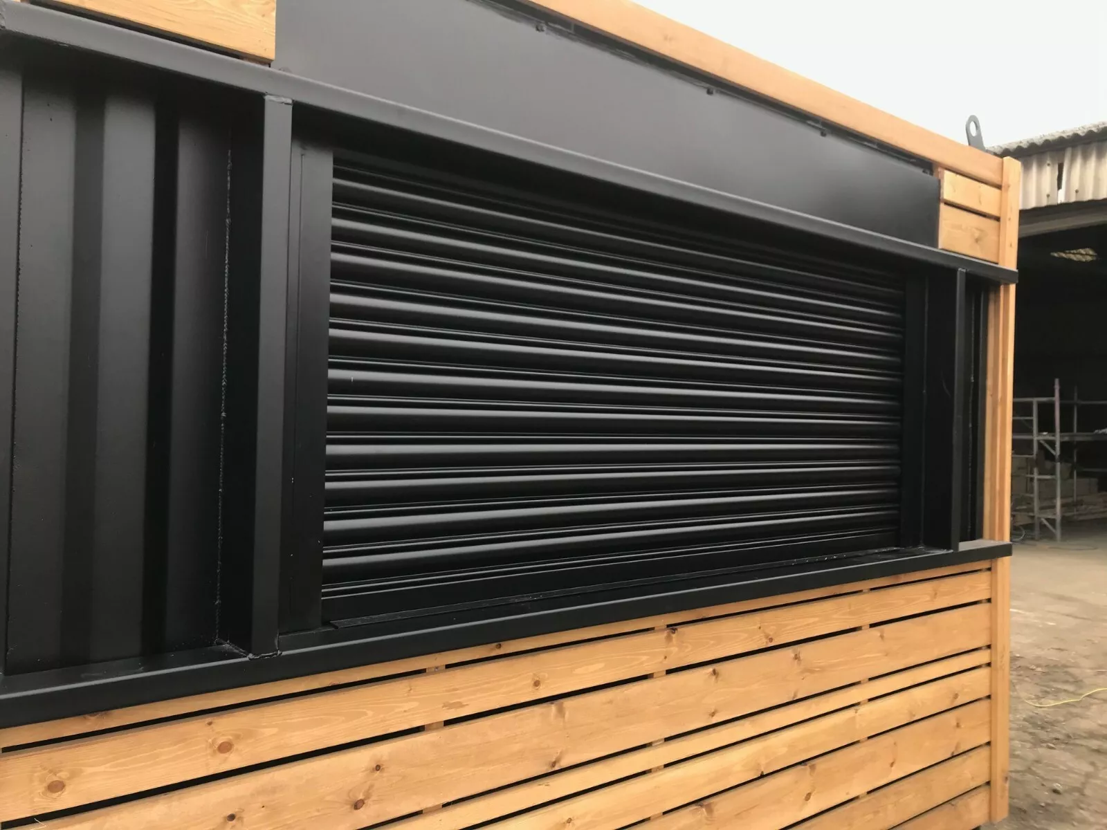 10ft x 8ft Shipping Containers - Image 4