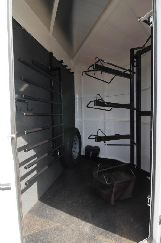 2019 Trails West Manufacturing Classic II 4 Horse Trailer - Image 6