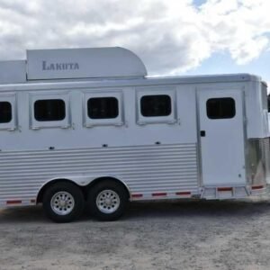 2018 Lakota 84HBPSL 4 Horse Trailer with 2′ Short Wall
