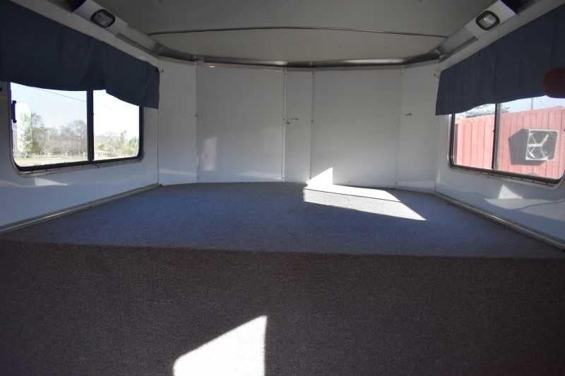 Used 1998 Silver Star 2HGN 2 Horse Trailer with 6′ Short Wall - Image 4