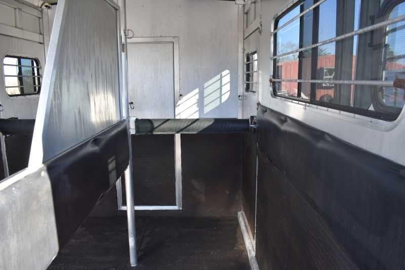 Used 1998 Silver Star 2HGN 2 Horse Trailer with 6′ Short Wall - Image 12