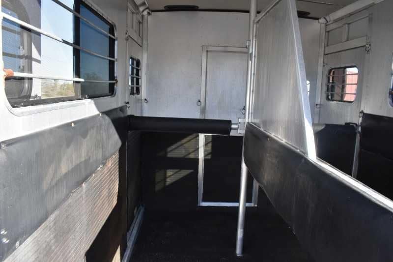 Used 1998 Silver Star 2HGN 2 Horse Trailer with 6′ Short Wall - Image 11