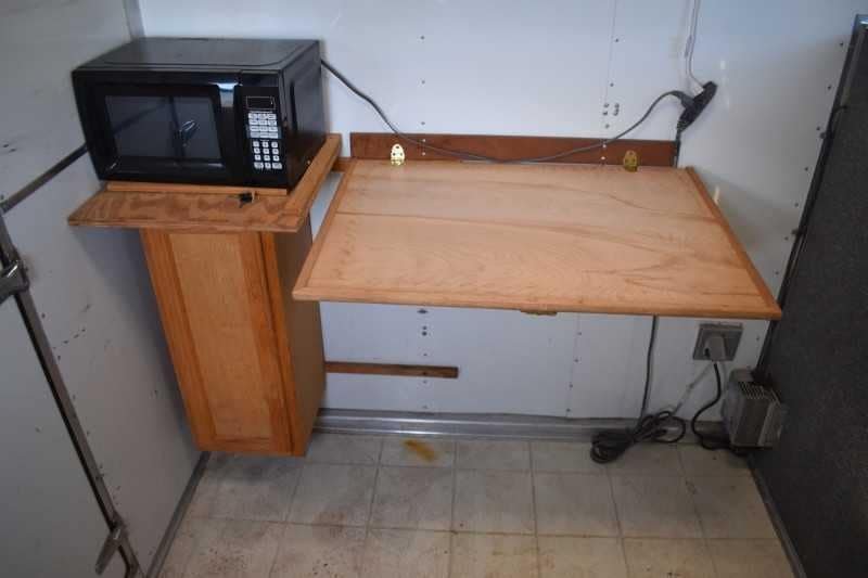Used 1998 Silver Star 2HGN 2 Horse Trailer with 6′ Short Wall - Image 8