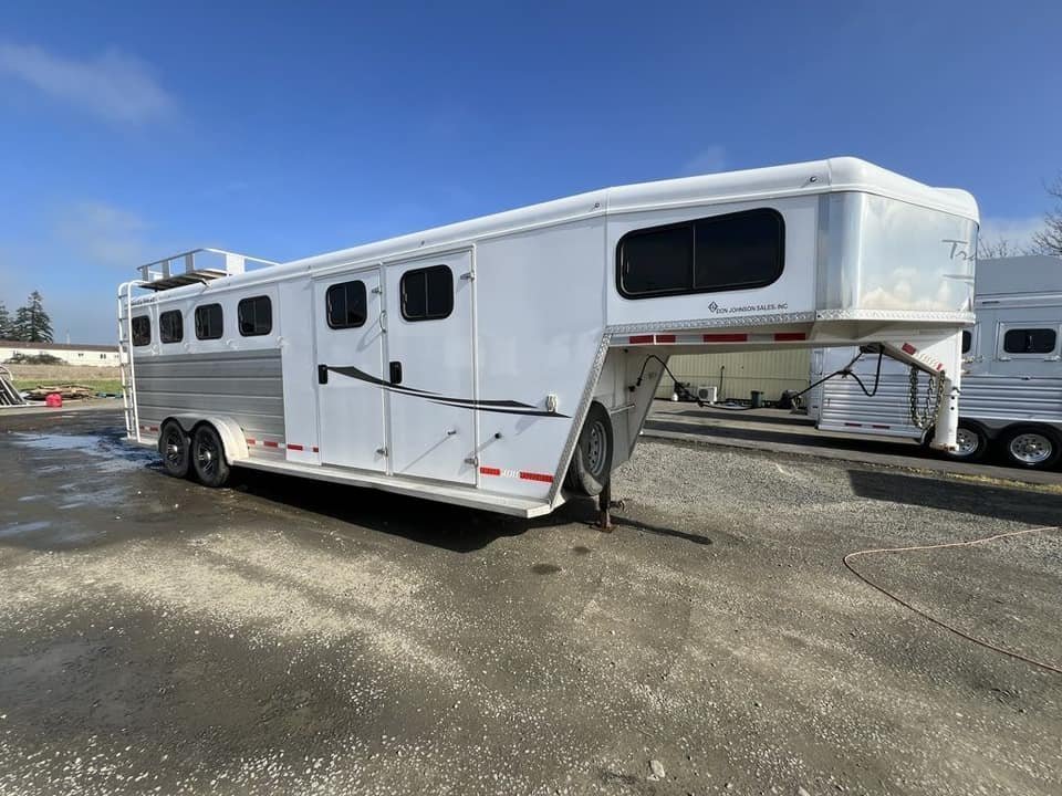 2020 Trails West Sierra Gooseneck 4 Horse - Image 4